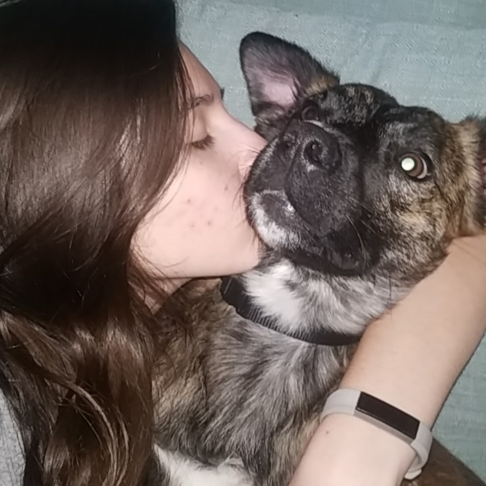 Meet your Posher, Alyssia